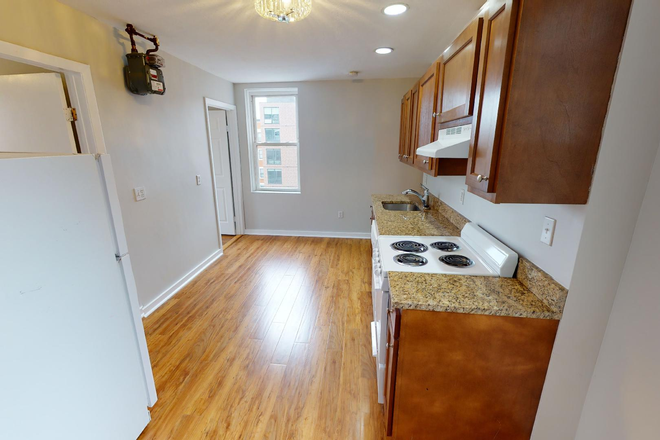 Call NOW for showings! 617-236-8550 - HANOVER ST - *AVAIL NOW* LRG 3BR IN NORTH END W/ OPEN LIVING RM/KTCHN, LNDRY IN BLDNG, HEAT INC, DW Apartments