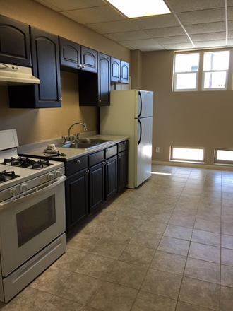 kitchen - Large studio/1 bed with utilities, 214 Power St.,  July 1 Apartments