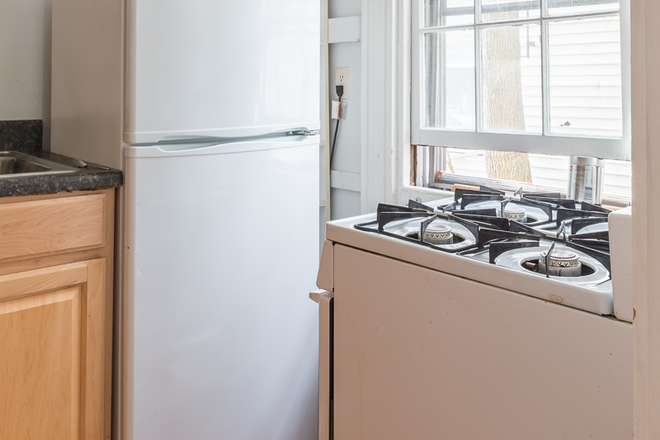 Kitchen - Cozy Furnished 1BR walking distance from Harvard and MIT