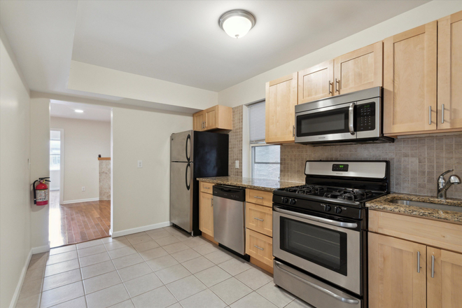 Kitchen - 2BR apt-Spring St-Princeton