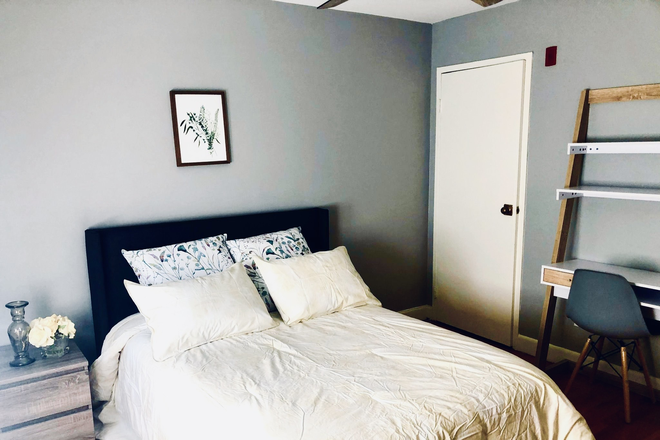 Bedroom - 2 minutes walk to campus 2 Bed 1 Bath Available For 2026-2027 School Year! Apartments