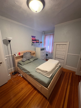  - Near Brown University/close to campus