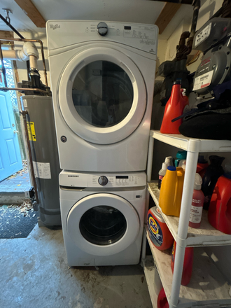 Laundry room - 15 Wadsworth Street Apartments