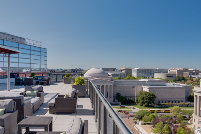 Rooftop Terrace. - 565 Penn Residences Apartments