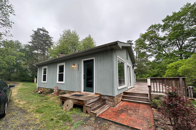 Photo - Garth Road House!