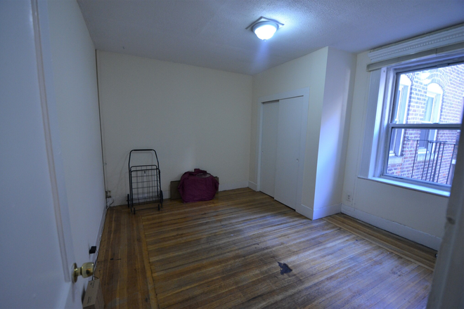 Bedroom - Affordable 2 Separate Bedrooms Renovated and updated  in Fenway area 9/1   No FEE Apartments
