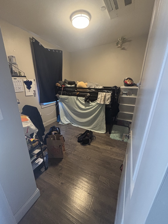 bedroom full view - Private Room for Summer Sublease (May 10 – August 31) Apartments