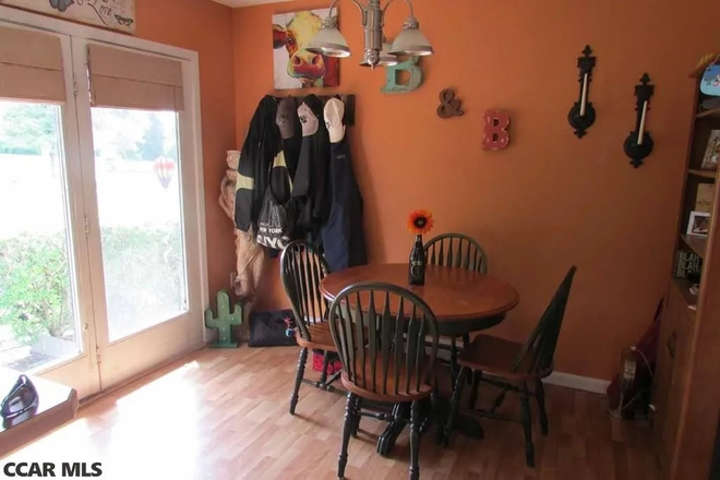 Kitchen - Mase Townhouse