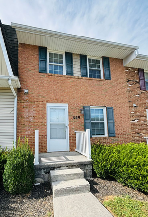  - * Re-Rental * 2 Bedroom, 1.5 Bath Townhouse