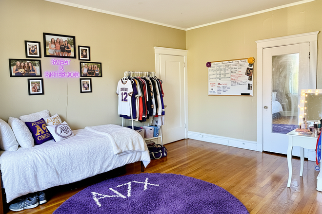 1 - BU Off Campus 3 bedroom condo for lease 9/1/26 Large unit great location