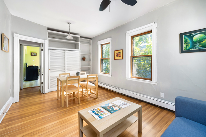 Living room - Sunny 2BR/1BA, 867 sqft apt w. Washer/Dryer near MIT/Harvard | perfect for postdocs & grad students