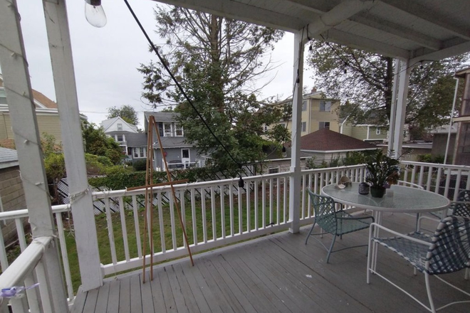 - - 4-Bed Tufts June 2027! Apartments