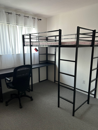 Bedroom - Double bedroom with shared bathroom Apartments