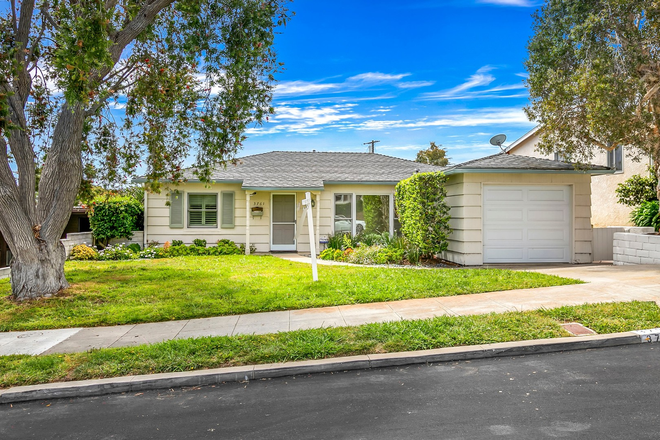  - WOW - 5BR/2.5BA
