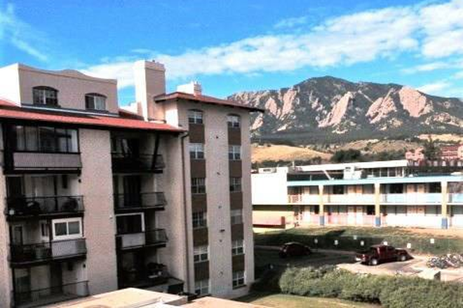 Spanish Towers with Mountian views - Spanish Towers in Boulder- new on the market