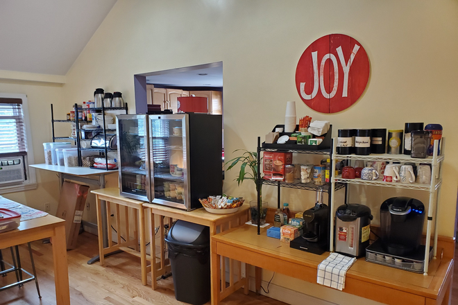 Breakfast and snack area - Windsor Inn Guesthouse, next to MIT.  Furnished Short term rentals