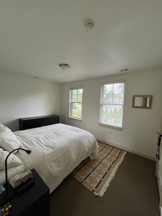 1st bedroom - Summer sublet:Furnished 2BR apt for PU faculty/staff only-N Stanworth Dr-Princeton
