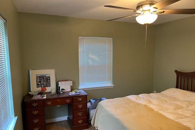 Downstairs / First Floor Bedroom for Rent - Right Next to Campus: Mostly Furnished 4 Bedroom Home
