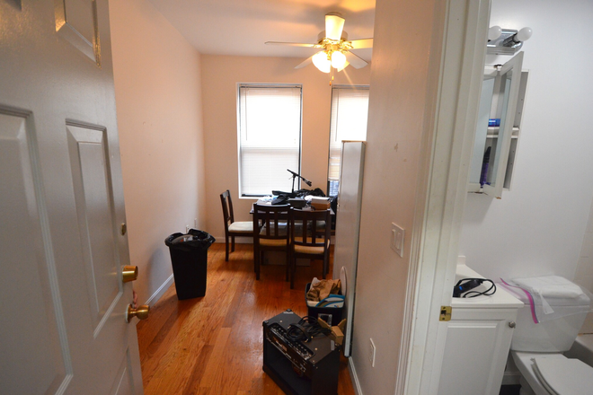 -- - Cute 1-Bed on Westland Ave! 9/1/24 Move-in Apartments