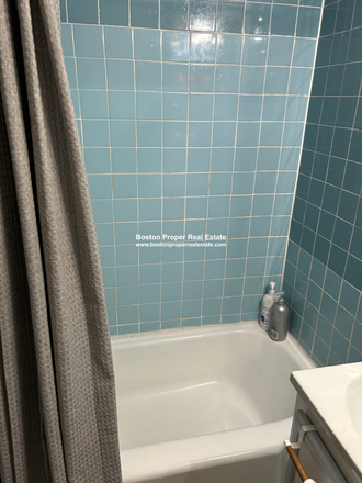 A - BACK BAY, NO FEE Apartments