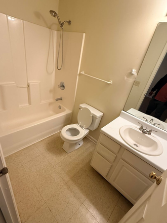 Photo - Autumn Chase - 2BR/2.0BA Apartments