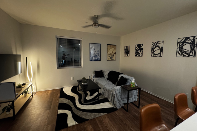 Living Room - Nine31 Apartment (3x3)