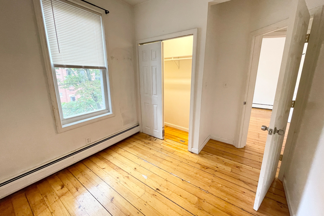 bed - 4 bd 1 ba Mission Hill NO BROKERS FEE!!!!!!!!!! Apartments
