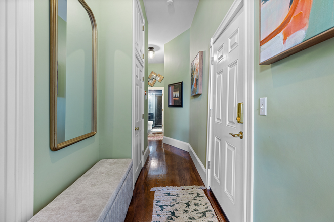 HallWay - 705 Massachusetts Ave - Close to Boston University Medical Campus - BMC Condo