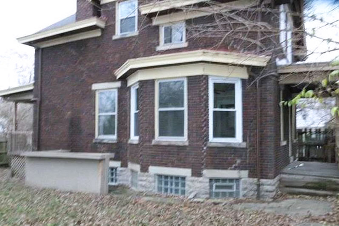 Exterior - 635 Straight Street House