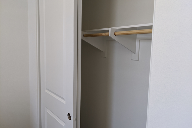 upstairs bedroom closet - UCI Medical Students and Residents, rotating away med students, travelling med professionals House