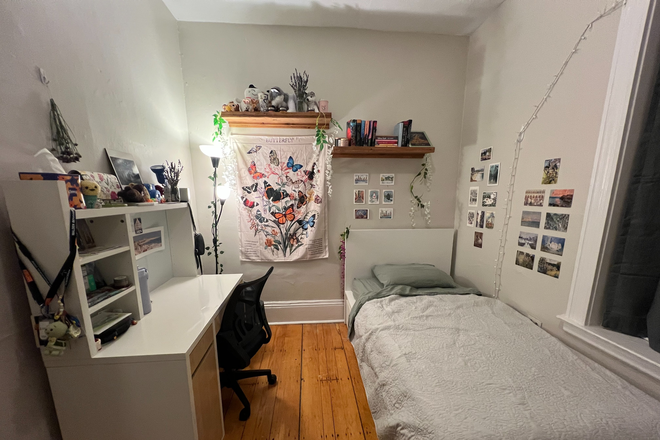 Bedroom - 612 Columbus Ave Summer II Sublet Apartments
