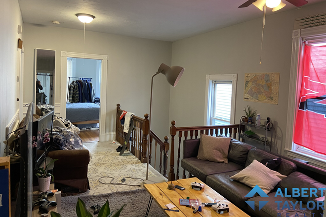 Living Area - Large 4Bedroom Minutes from MCPHS/NEU/Berklee! Apartments