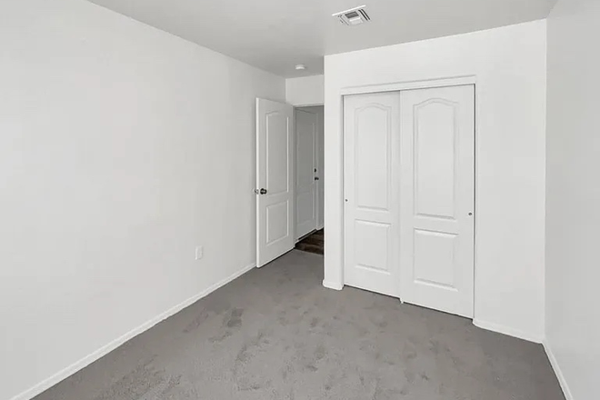 Bedroom - Renovated Home Close to Campus!