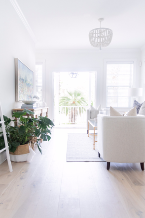 living area - Coming Street House for rent