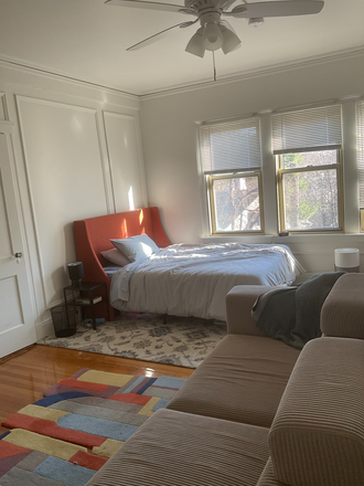 Main room - HARVARD SQUARE Studio Sublet Fall Semester 2026 through Spring Semester 2027