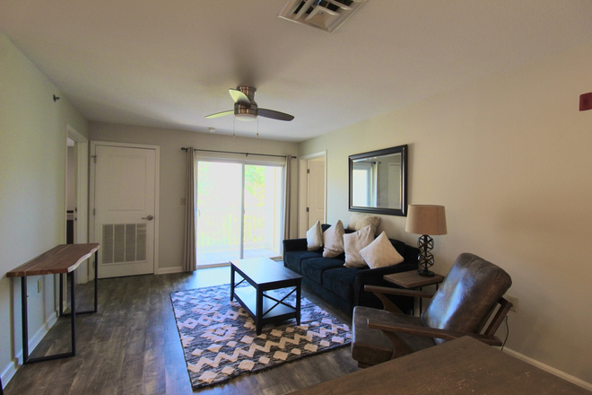 Living area - Campus View - 4 bedroom - 4 bath condo for rent!