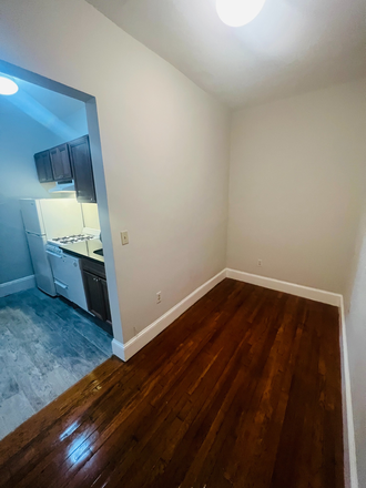 Call NOW for showings! 617-236-8600 - HEMENWAY ST - LRG *NO FEE* TRUE 2BR IN SYMPHONY FOR *9/1/2025* W/ DW, H&HW INC, LNDRY IN BLDNG! Apartments