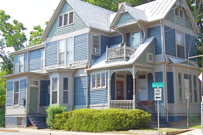 Front Photo - 201 14th Street