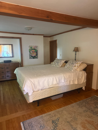 Bedroom, California King - Bedroom/ Private Bathroom. !0 minutes to UM House