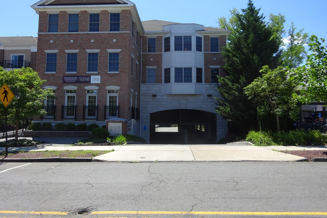 Street view - 2BR apt-Nassau St-Princeton