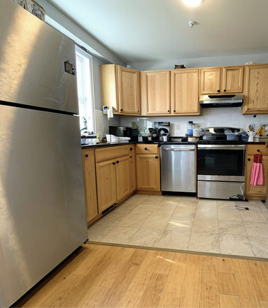 kitchen - *NO BROKERS FEE!* Spacious 5 Bed/2.5 Bath next to HKBS available 9/1/26!! Apartments