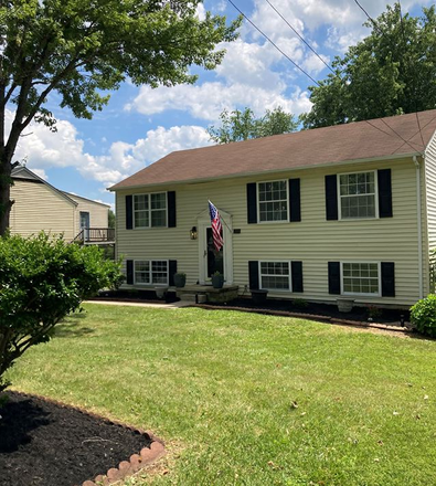 Front Side II - 1 Male Room available - Fully furnished - Home Rental - 5 miles / 6 minutes from LU Campus