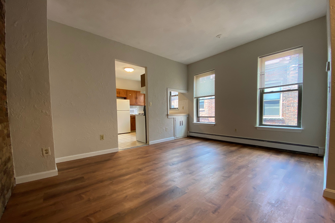 1 - Large 1 bed Westland Ave- no undergrads allowed