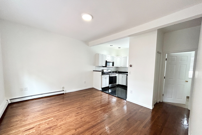 Livingroom - 269 Bolton St., #2B, Boston, MA 02127 (South Boston) Apartments