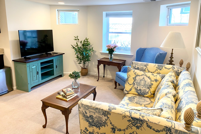 living room - Fully Furnished Charming & Sunny Entire Apartment *1 Bed 1 Bath *All Utilities Included*