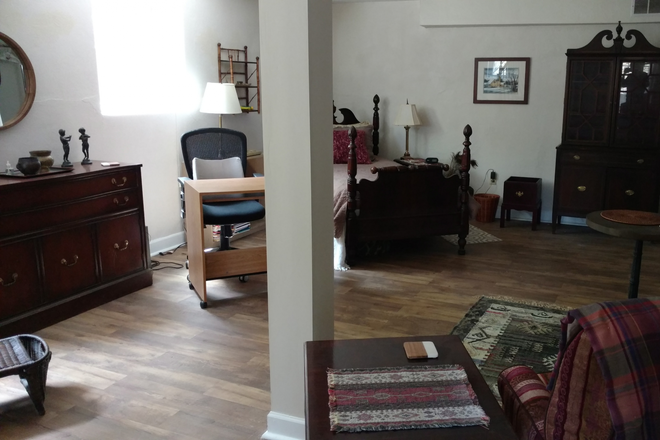 Bedroom/living area/laundry/kitchenette also - Spacious basement apt. 1/2 mile to campus. Private entrance, quiet street, sunporch, kitchette