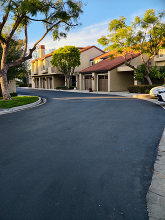 Community entrance - Room for rent at Stanford Ct. Roommate needed, minutes Walking Distance to UTC/UCI