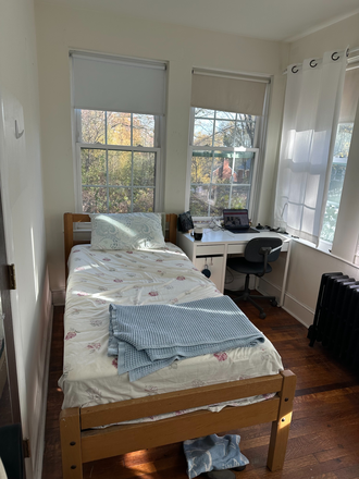 Bedroom - Room for Female Preferred Student - Walking Distance to Smith School, Whole Foods, CP Metro Station House