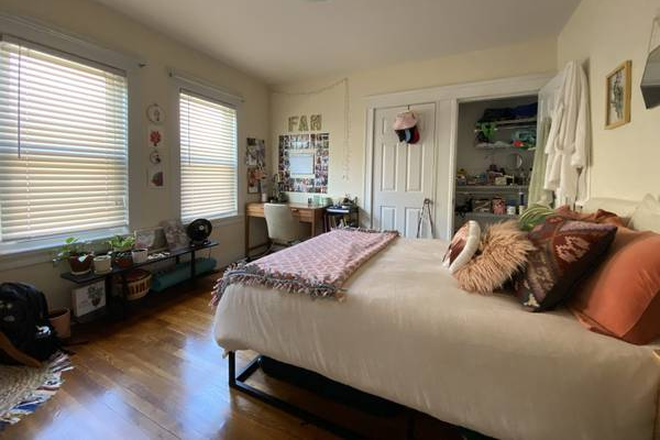 Bedroom - $3,575 / 3br - Close to TUFTS + all utilities included Apartments