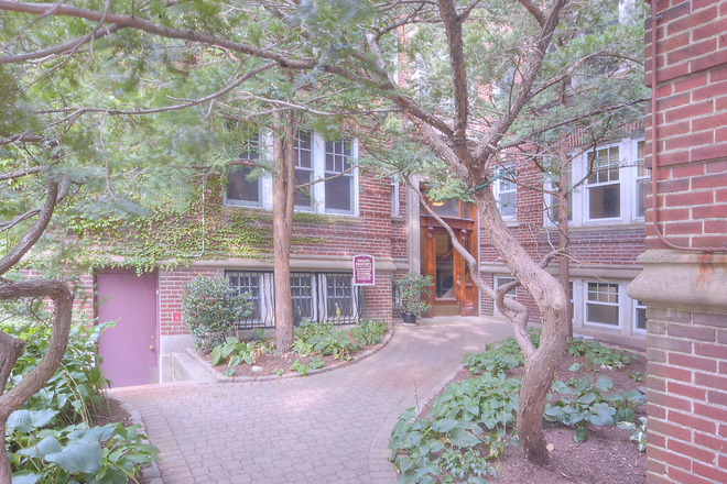 Exterior - Spacious 1-Bedroom Apartment Near Harvard Square! Includes Utilities!